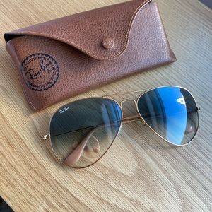 Ray Ban Aviator Gradient Sunglasses